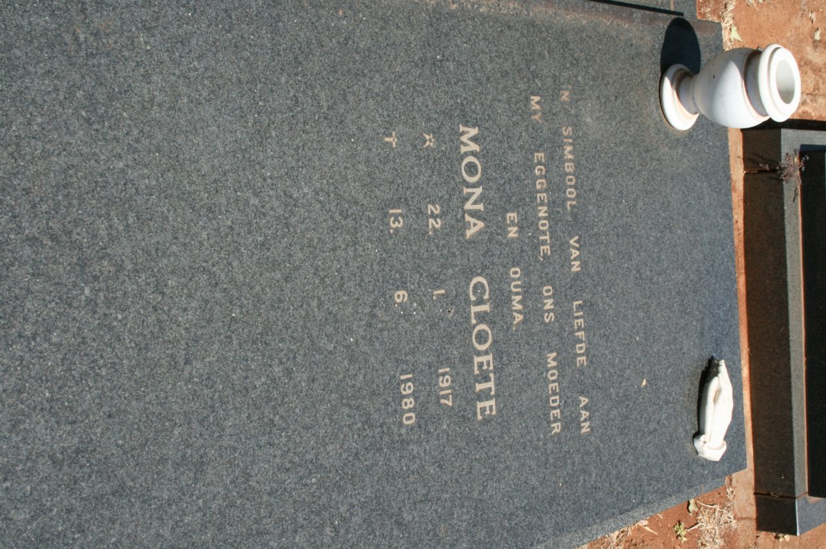 CLOETE Mona 1917-1980