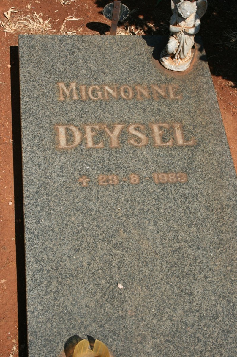 DEYSEL Mignonne -1983