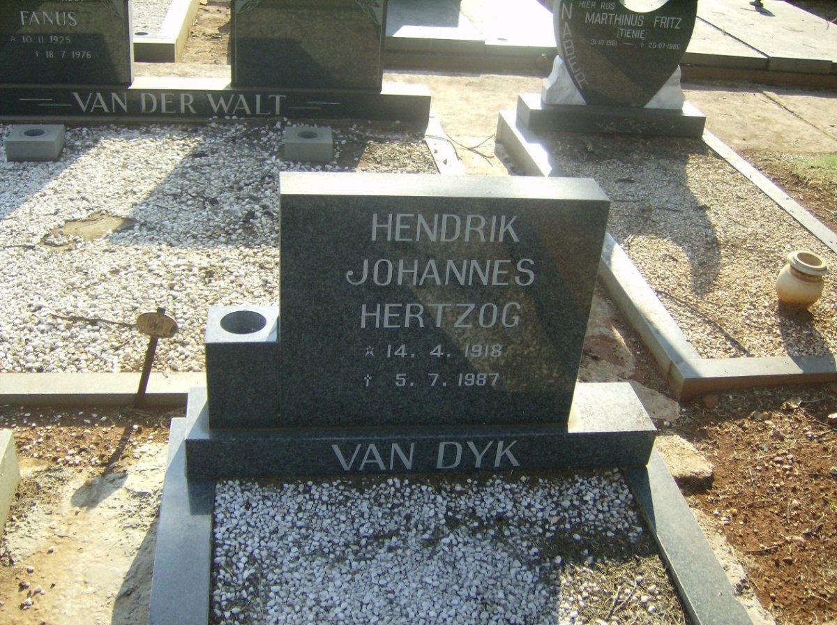 DYK Hendrik Johannes Hertzog, van 1918-1987