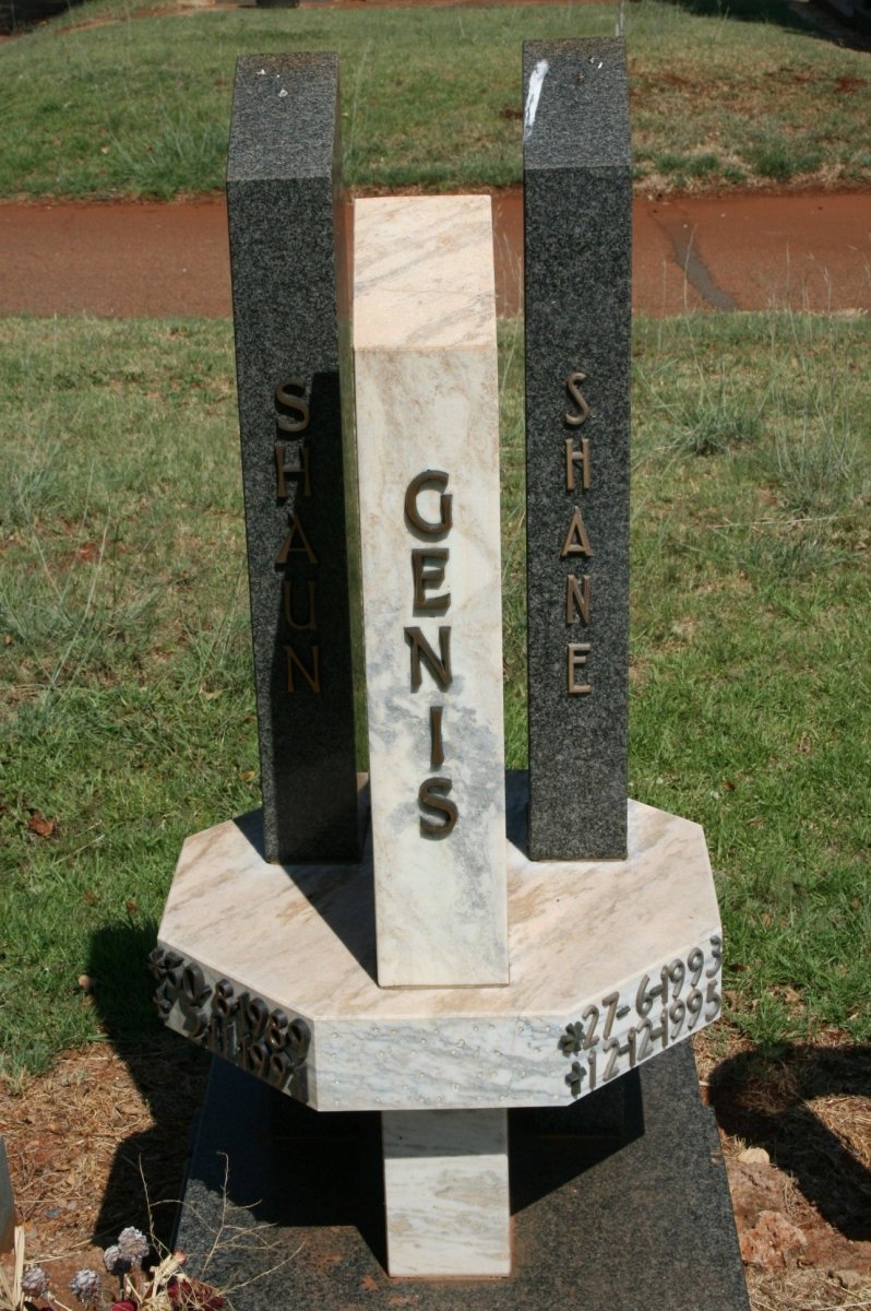 GENIS Shaun 1989-1991 :: GENIS Shane 1993-1995