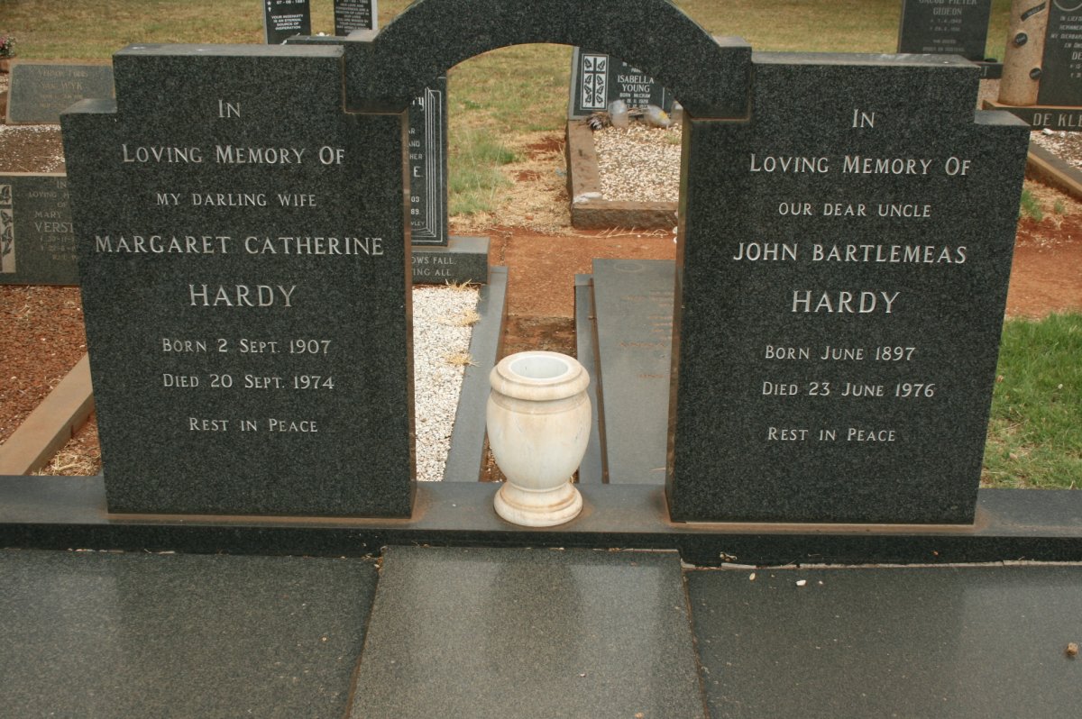 HARDY John Bartlemeas 1897-1976 &amp; Margaret Catherine 1907-1974