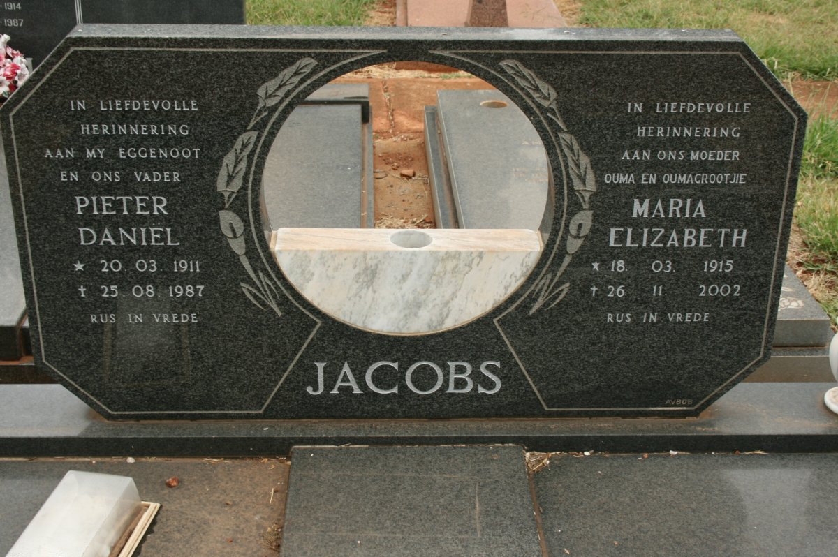 JACOBS Pieter Daniel 1911-1987 &amp; Maria Elizabeth 1915-2002