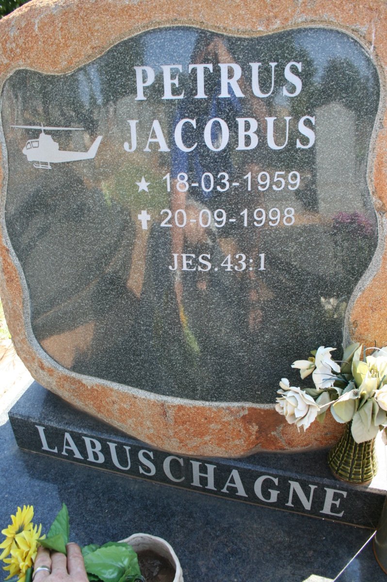 LABUSCHAGNE Petrus Jacobus 1959-1998