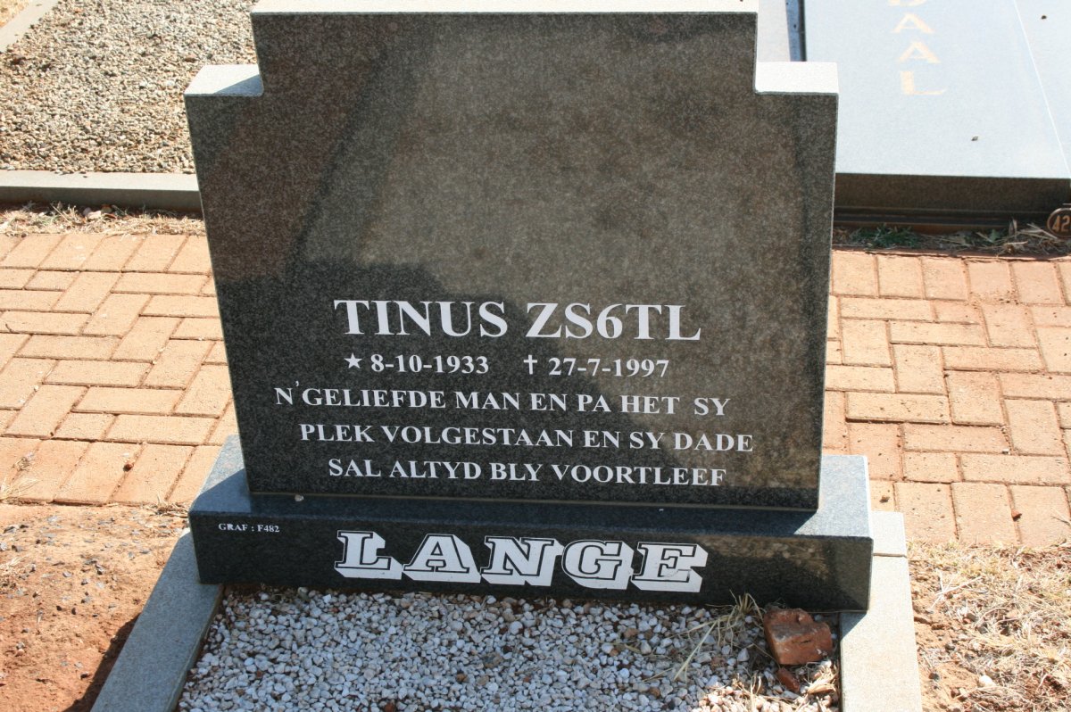 LANGE Tinus 1933-1997