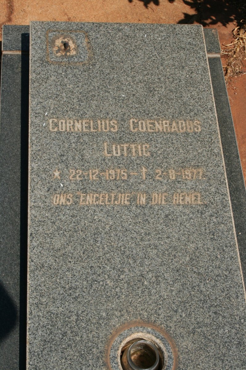 LUTTIG Cornelius Coenradus 1975-1977