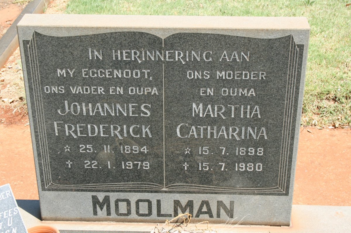 MOOLMAN Johannes Frederick 1894-1979 &amp; Martha Catharina 1898-1980