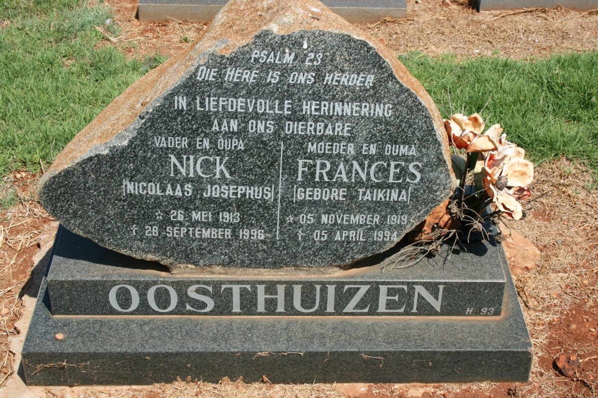 OOSTHUIZEN Nicolaas Josephus 1913-1998 &amp; Frances TAIKINA 1919-1994