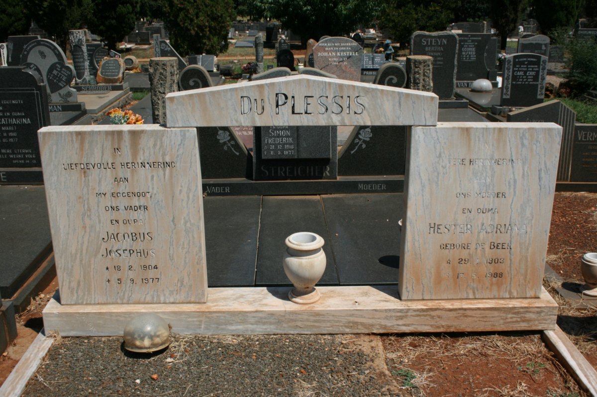 PLESSIS Jacobus Josephus, du 1904-1977 &amp; Hester Adriana DE BEER 1903-1988