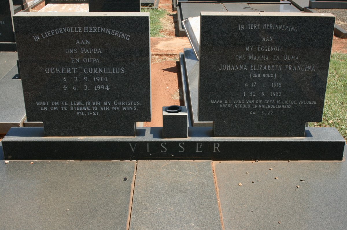 VISSER Ockert Cornelius 1914-1994 &amp; Johanna Elizabeth Francina ROUX 1918-1982