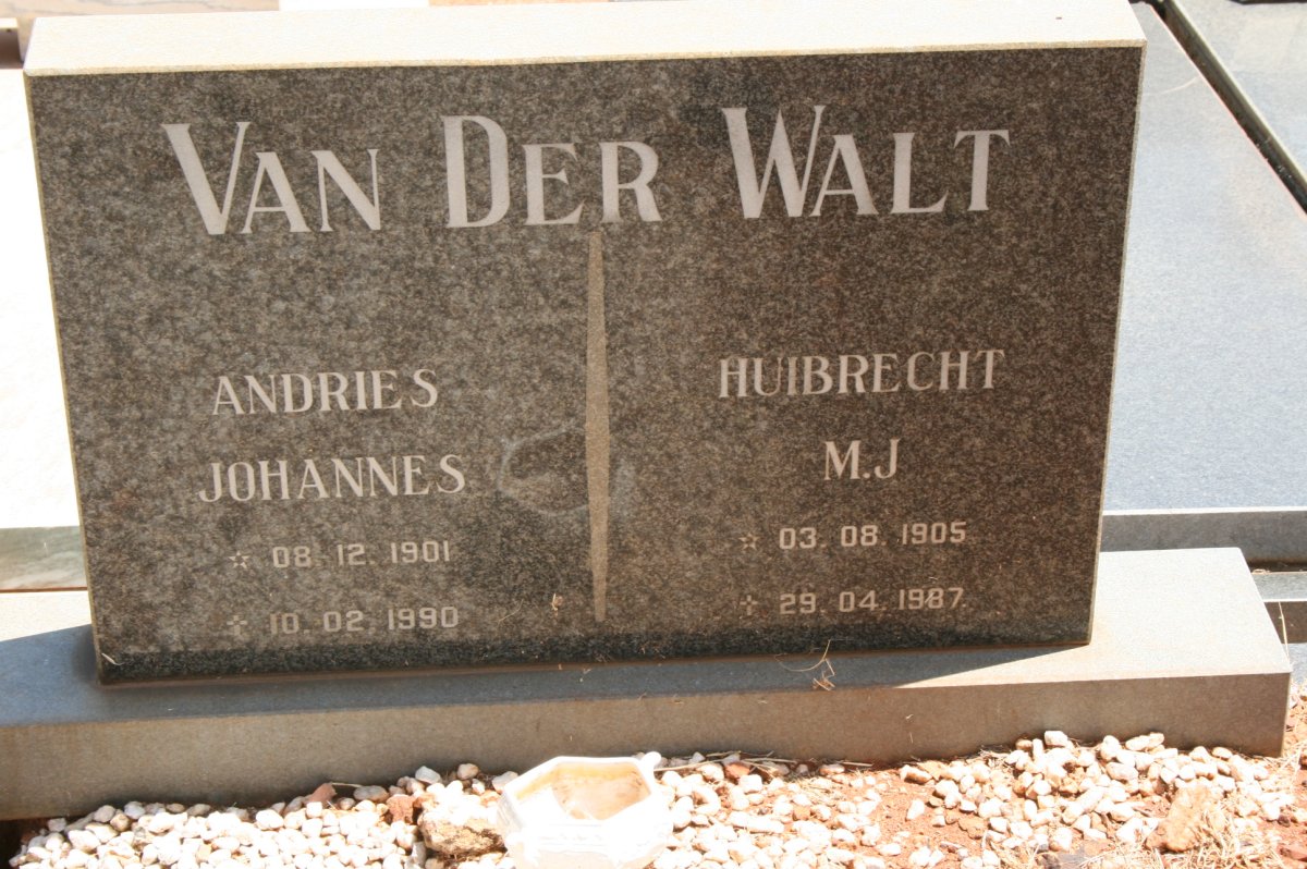 WALT Andries Johannes, van der 1901-1990 &amp; Huibrecht M.J. 1905-1987