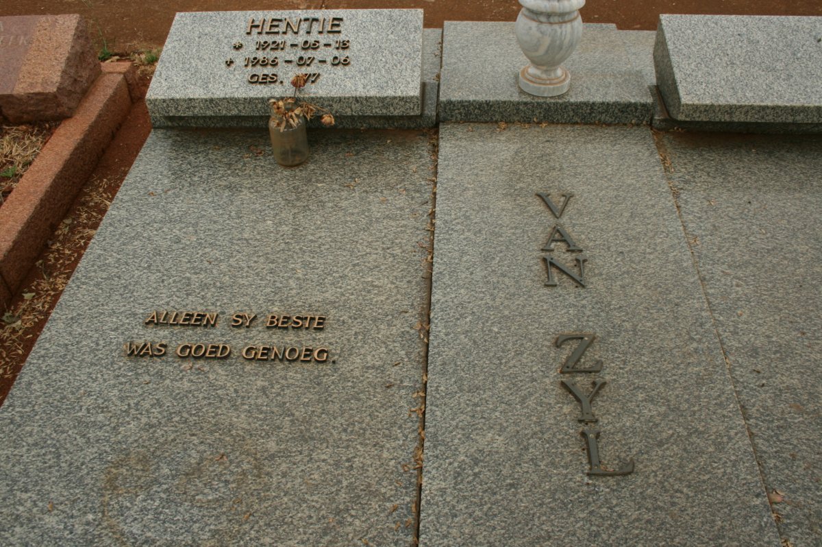 ZYL Hentie, van 1921-1986
