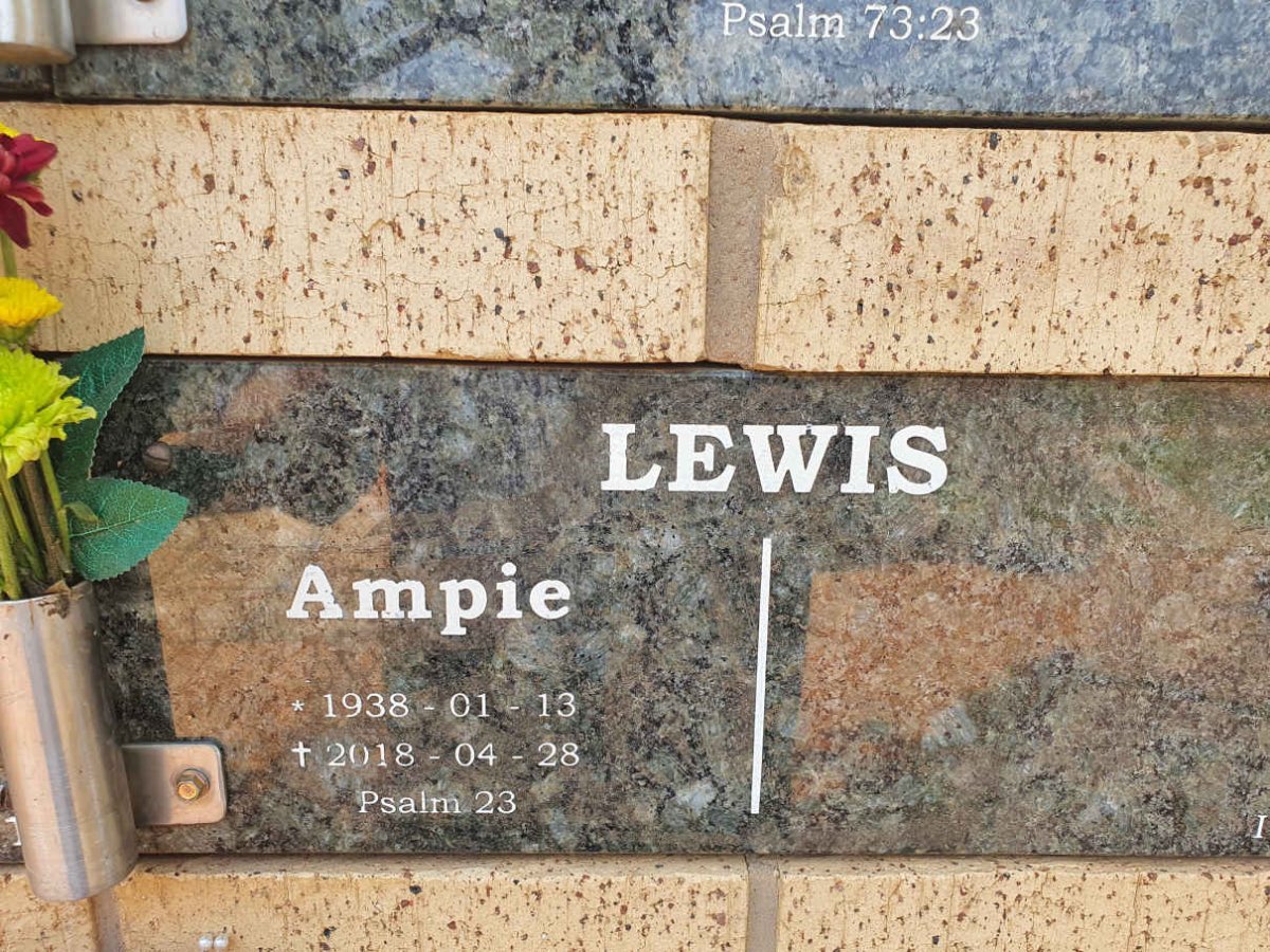 LEWIS Ampie 1938-2018