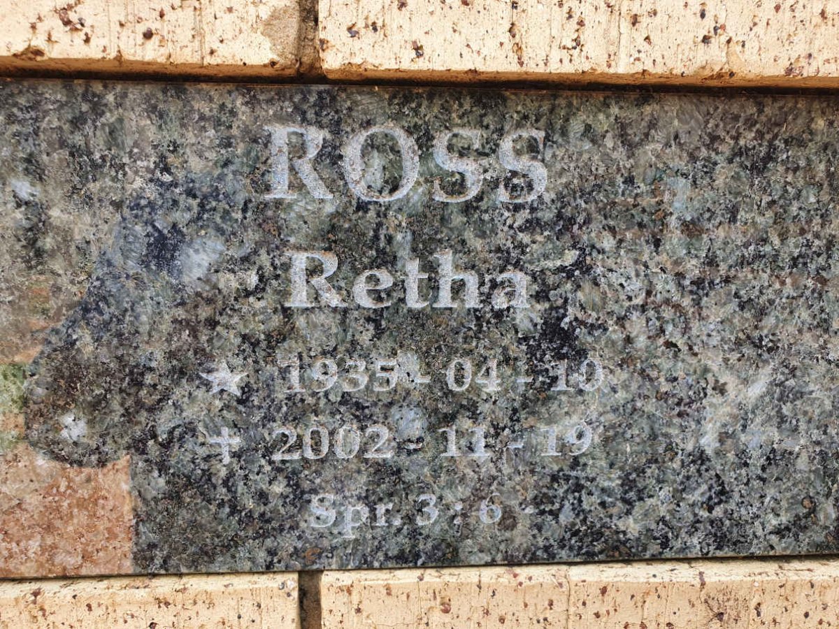 ROSS Retha 1935-2002