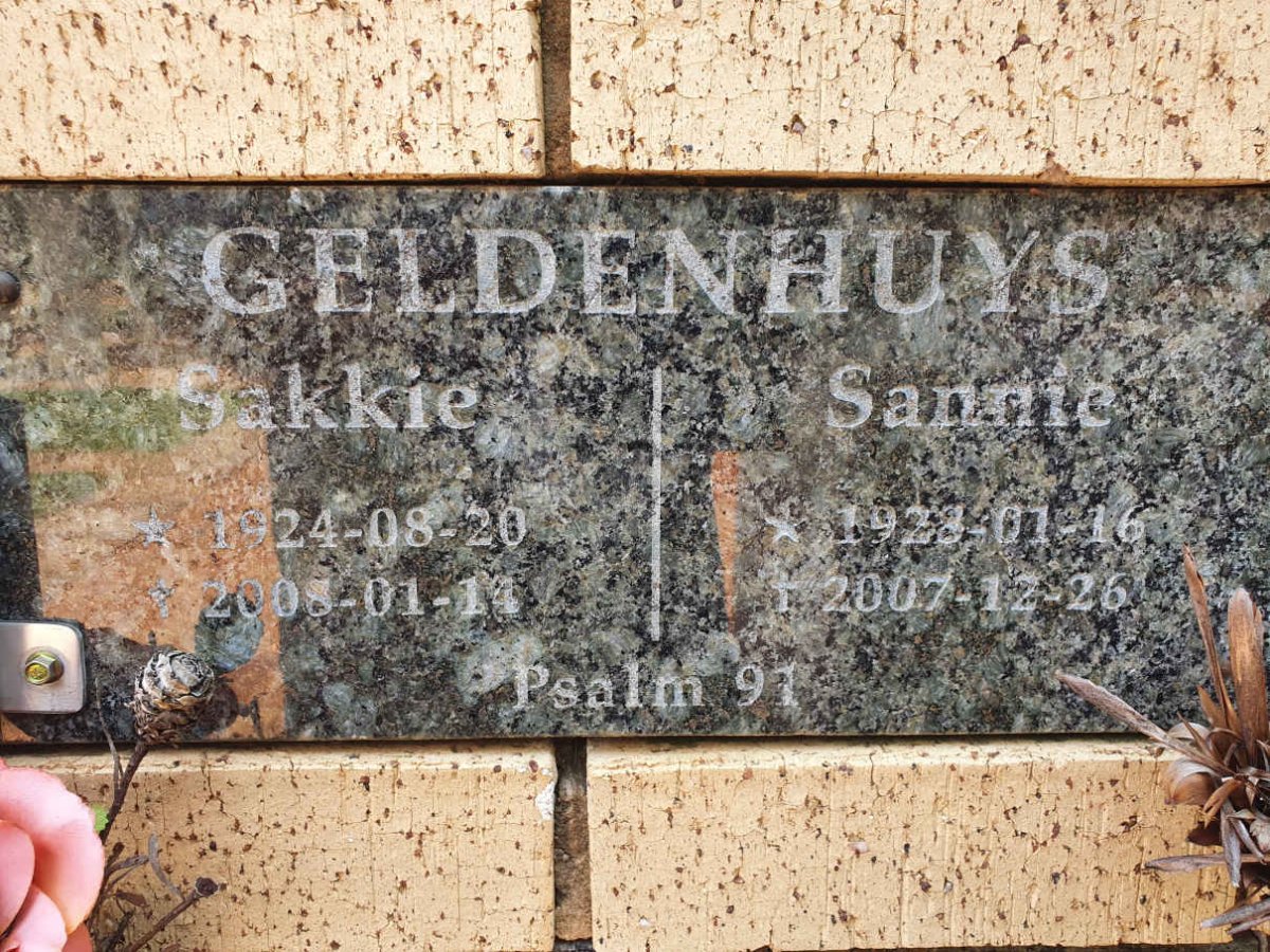 GELDENHUYS Sakkie 1924-2008 &amp; Sannie 1928-2007