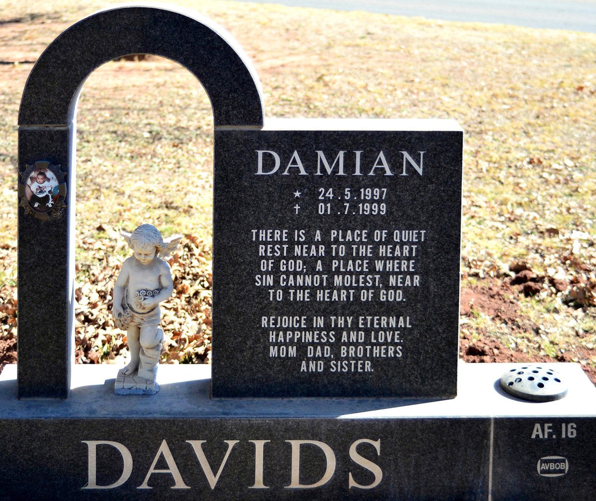 DAVIDS Damian 1997-1999