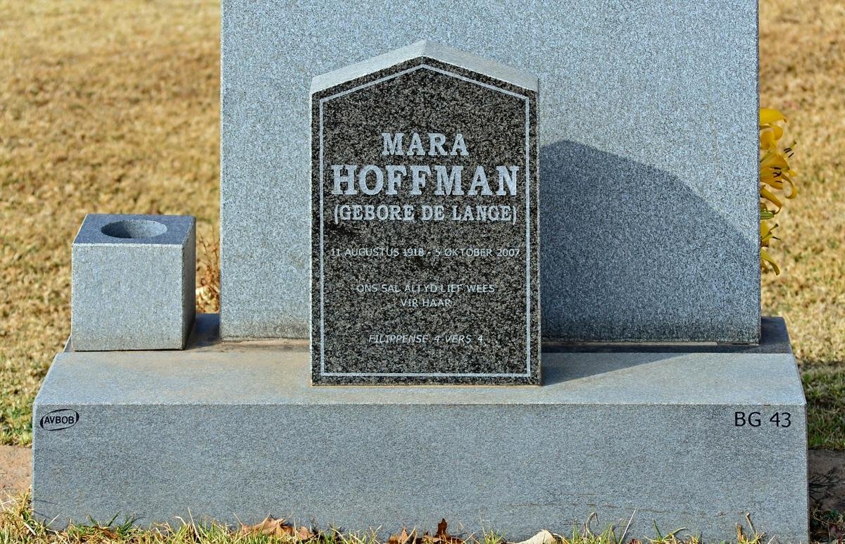 HOFFMAN Mara nee DE LANGE 1918-2007