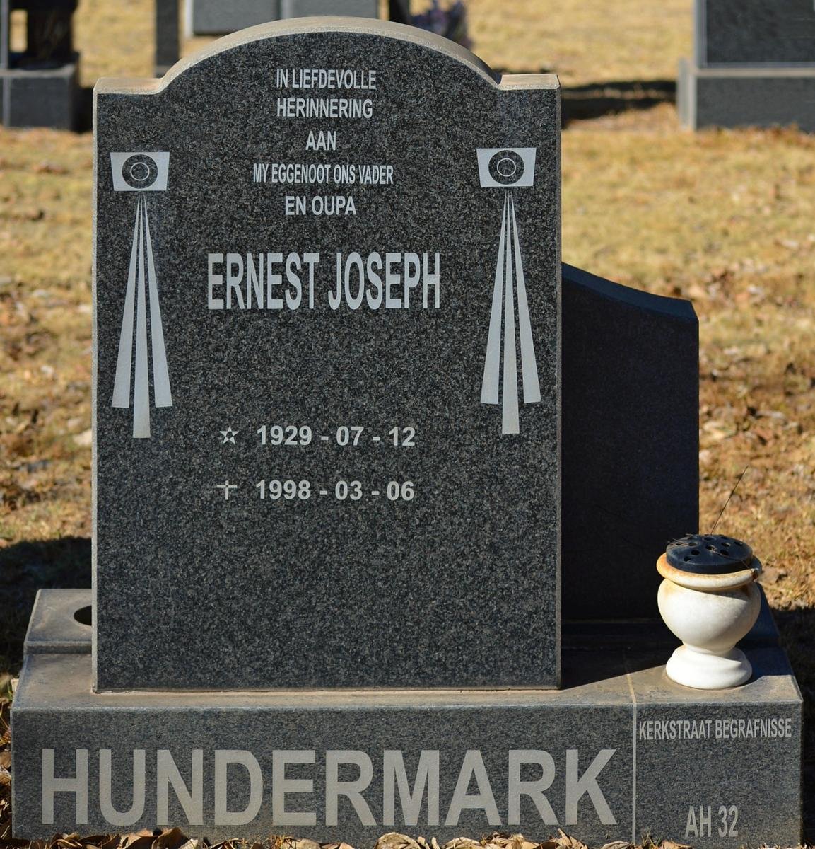 HUNDERMARK Ernest Joseph 1929-1998