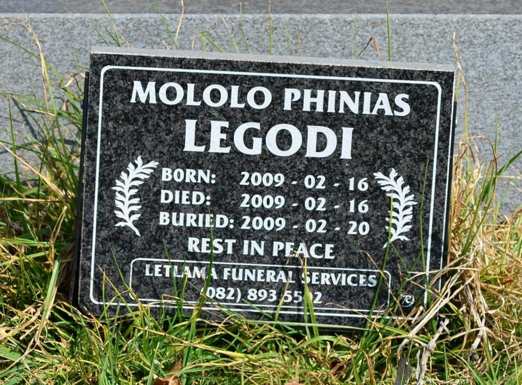 LEGODI Mololo Phinias 2009-2009