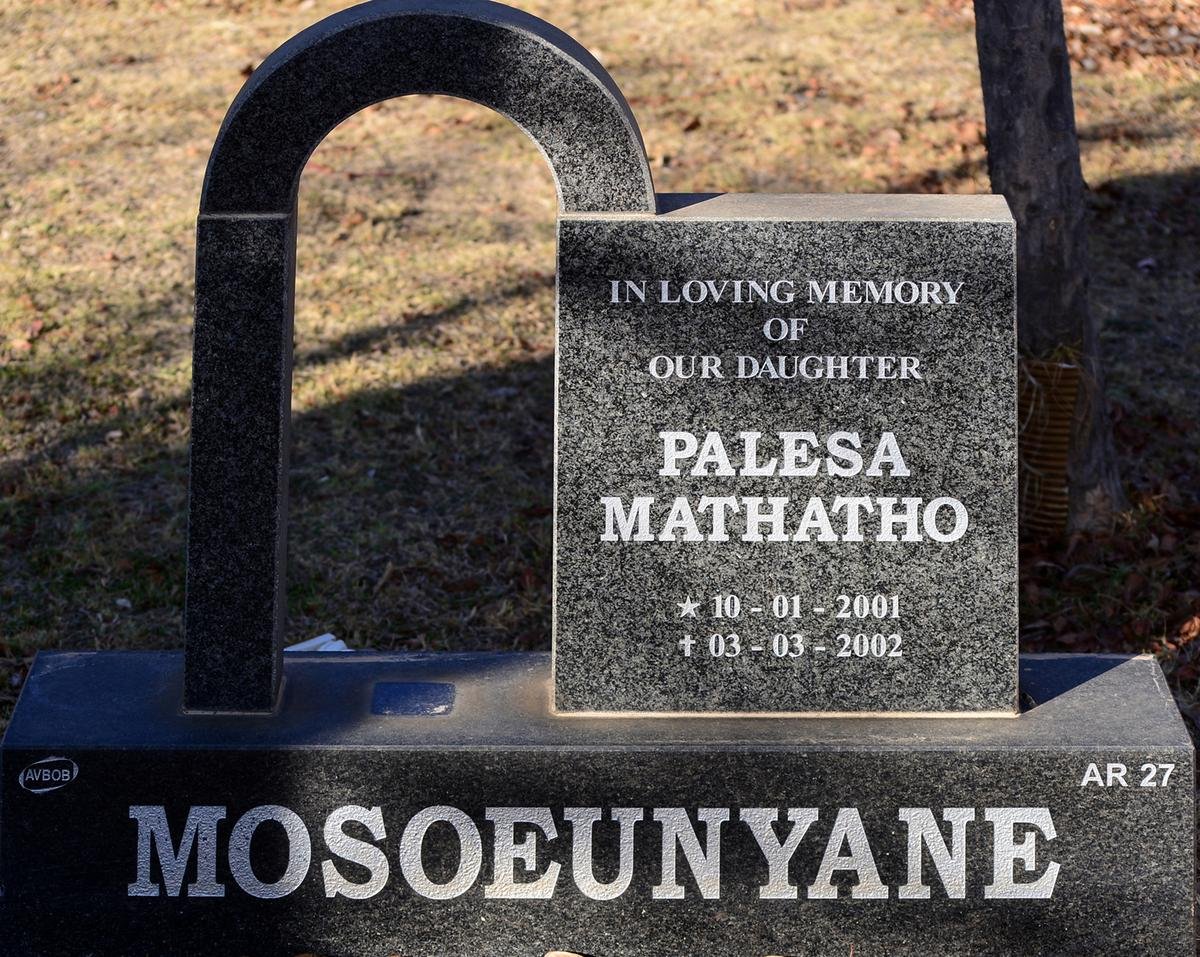 MOSOEUNYANE Palesa Mathatho 2001-2002