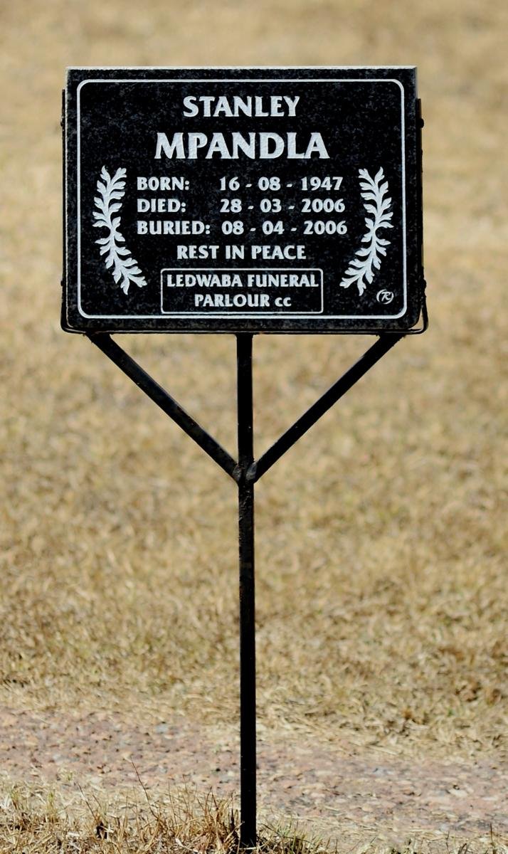 MPANDLA Stanley 1947-2006