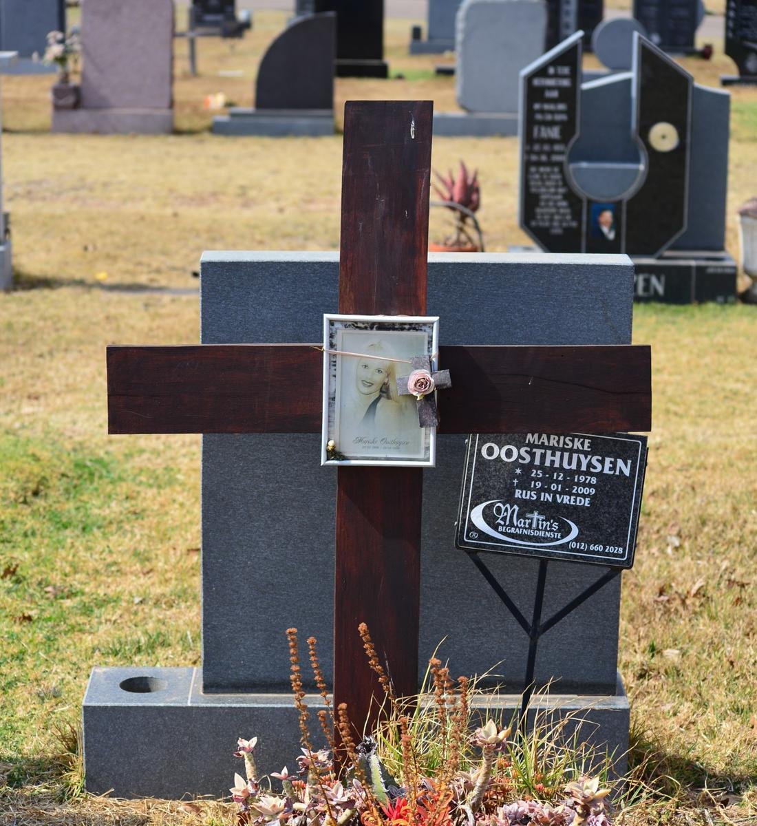 OOSTHUYSEN Mariske 1978-2009