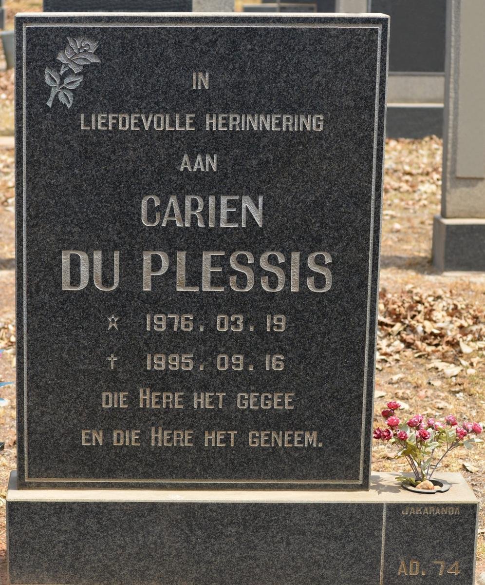 PLESSIS Carien, du 1976-1995