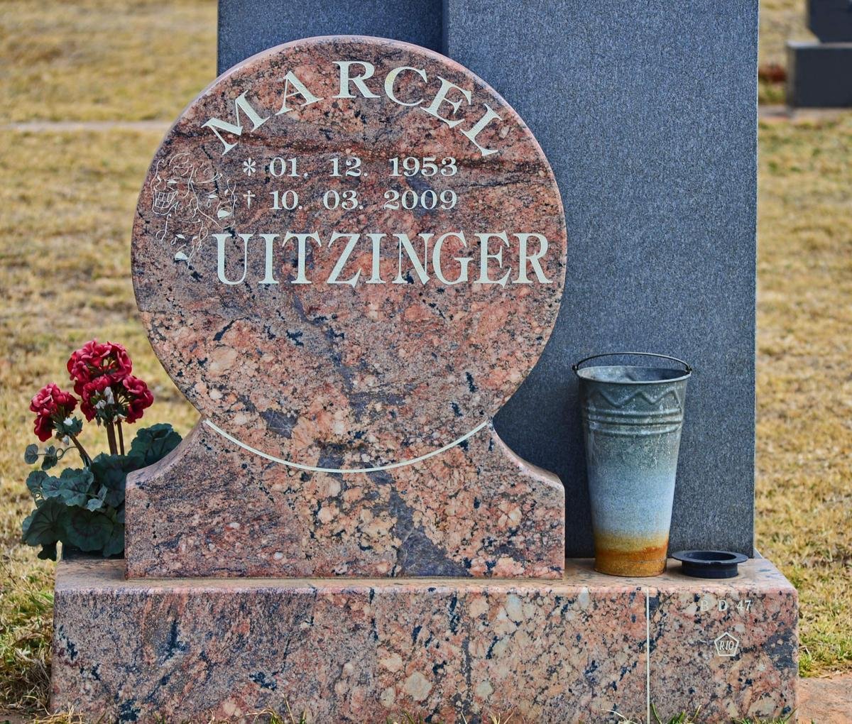 UITZINGER Marcel 1953-2009