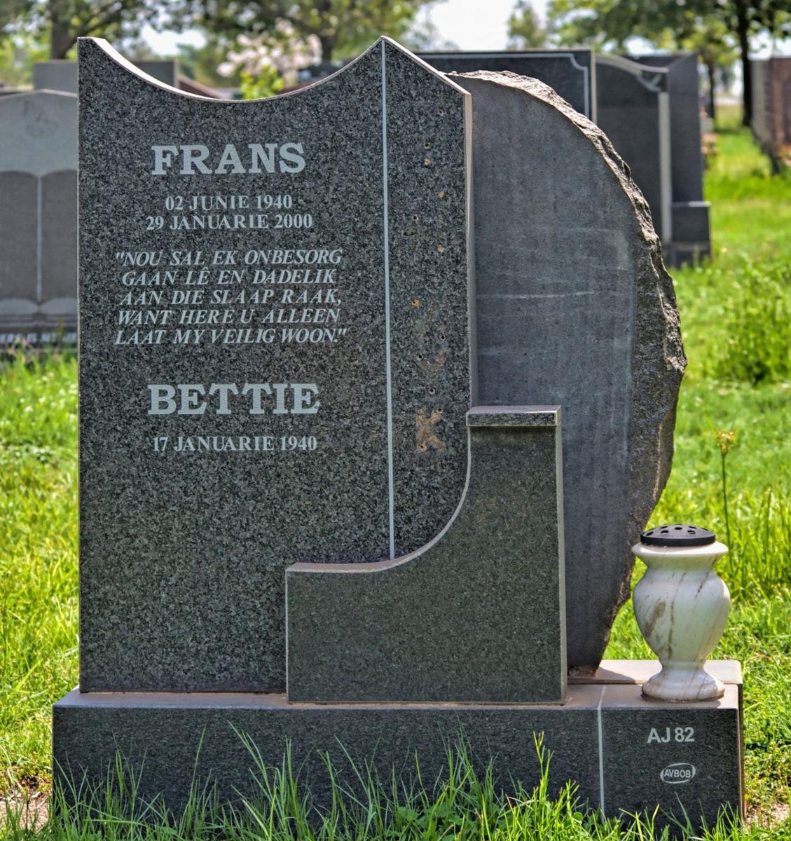 WYK Frans, van 1940-2000 &amp; Bettie 1940-