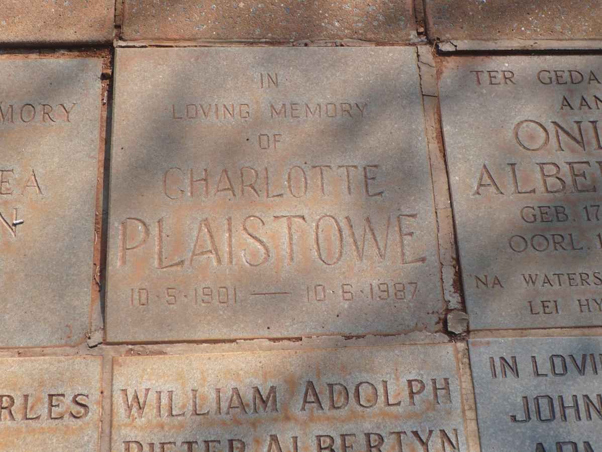 PLAISTOWE Charlotte 1901-1987