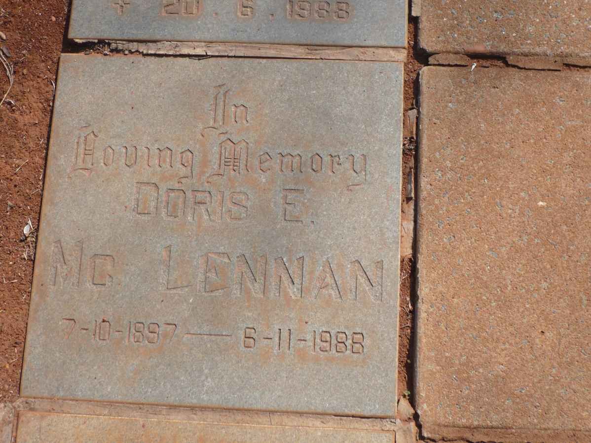 McLENNA Doris E. 1897-1988