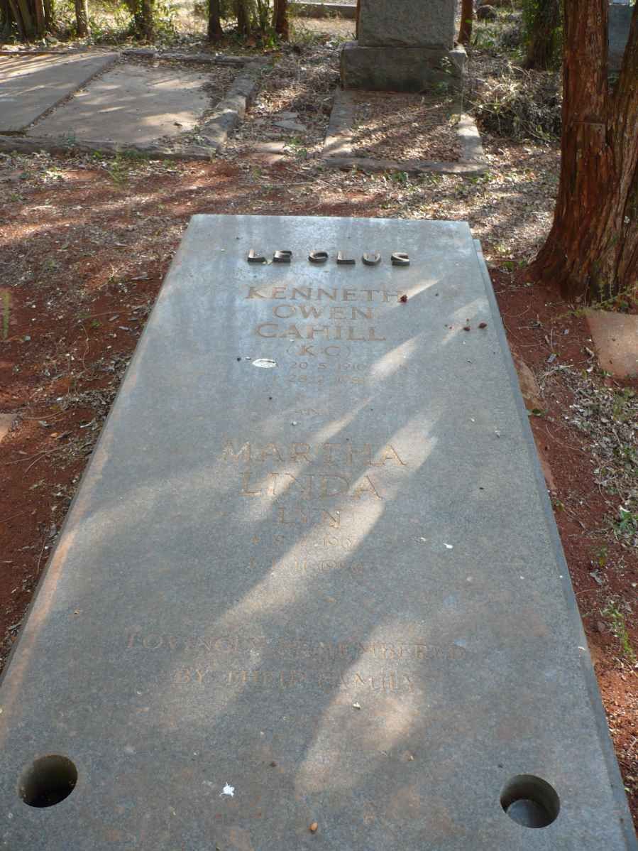 CLUS Kenneth Owen Cahill, le 1910-1981 &amp; Martha Linda 190?-1990