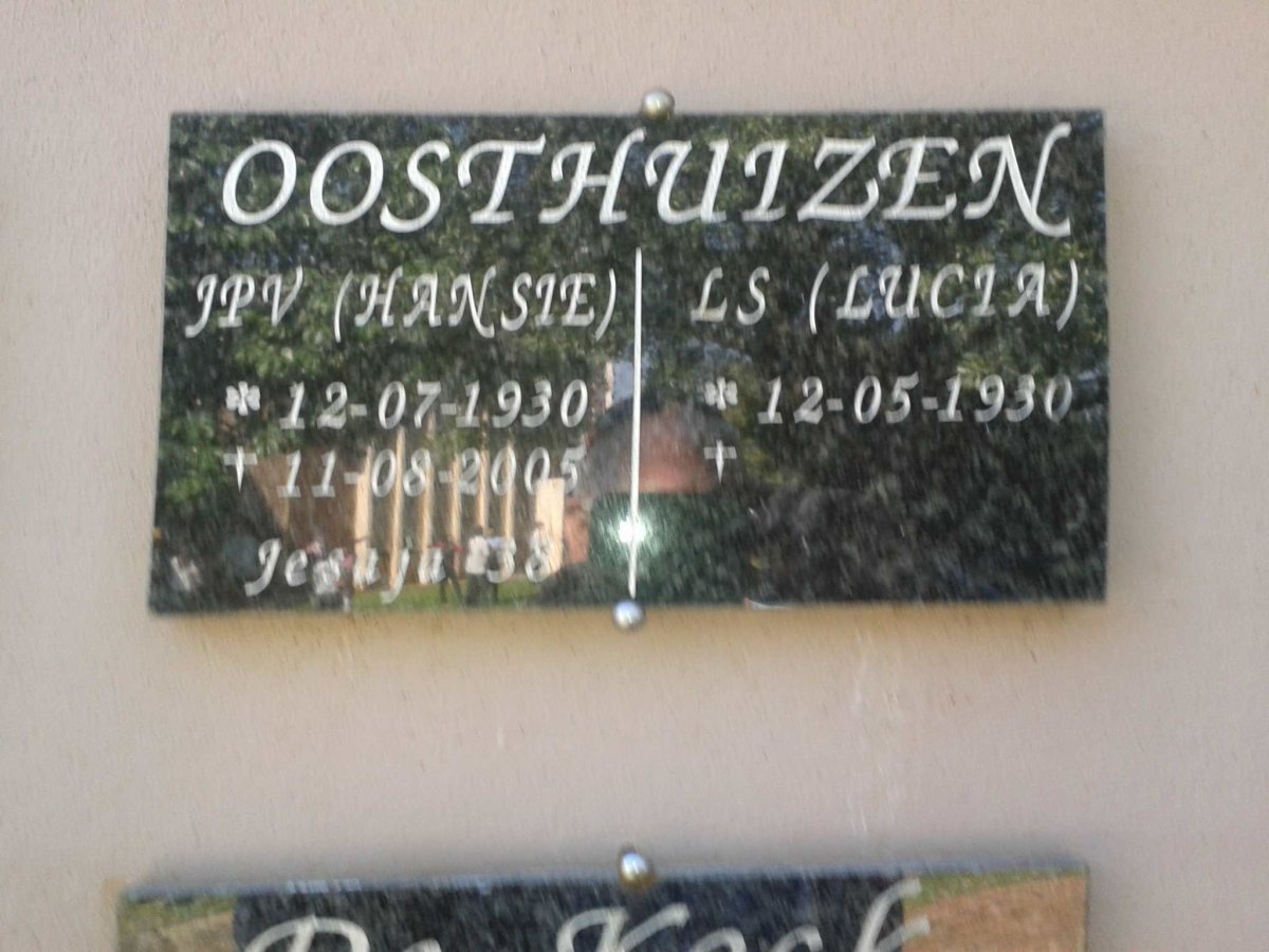 OOSTHUIZEN J.P.V. 1930-2005 &amp; L.S. 1930-