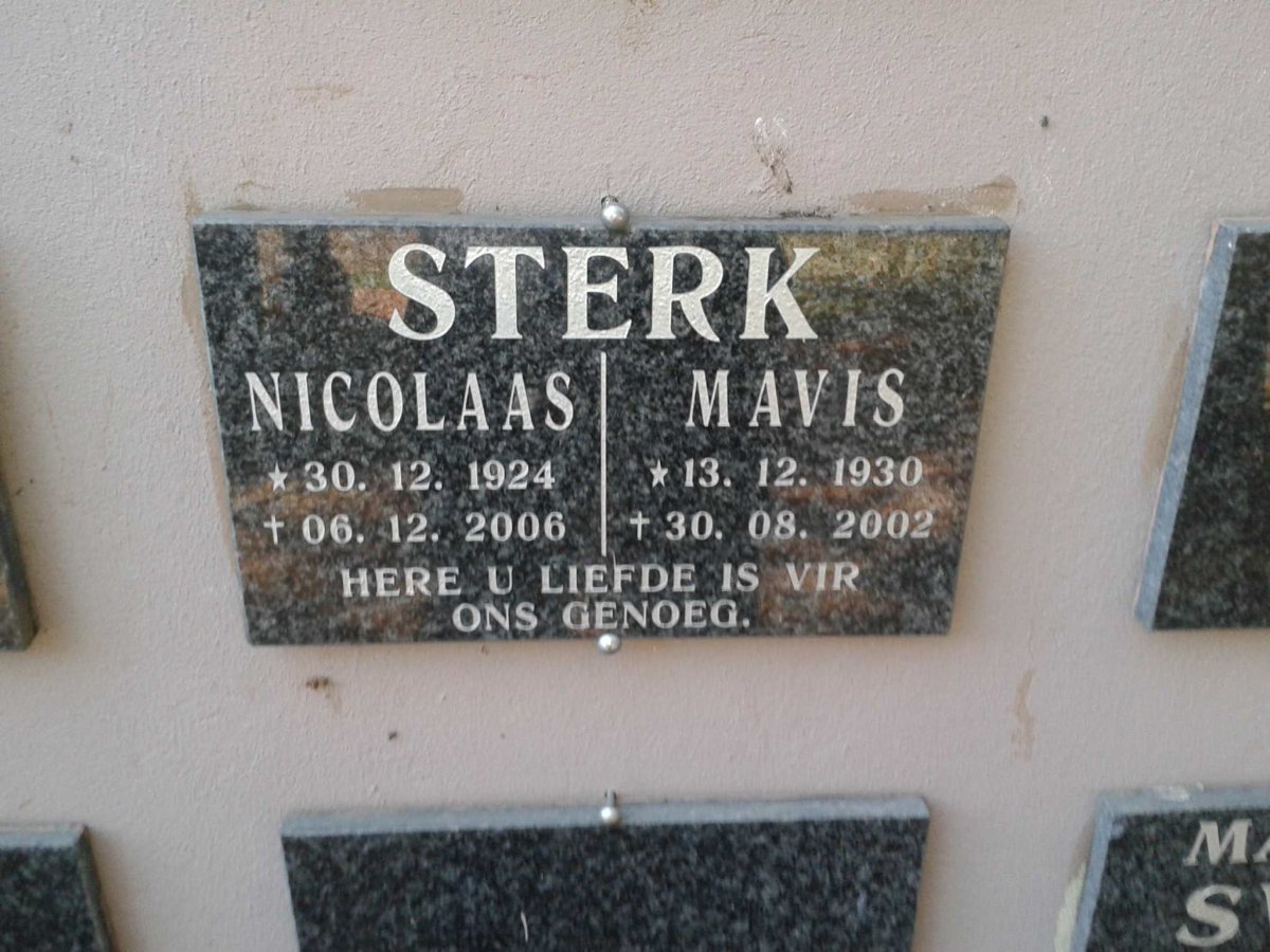 STERK Nicolaas 1924-2006 &amp; Mavis 1930-2002