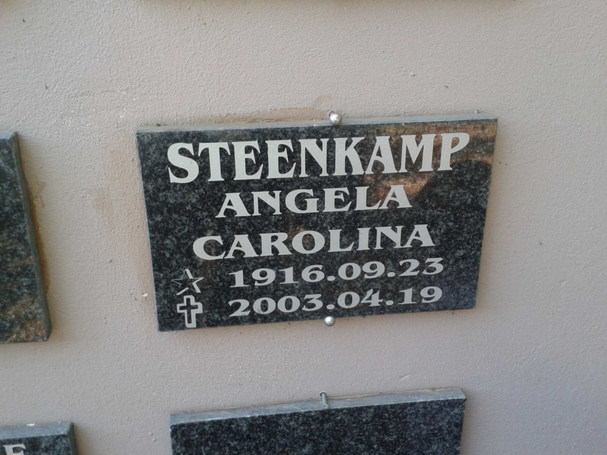 STEENKAMP Angela Carolina 1916-2003