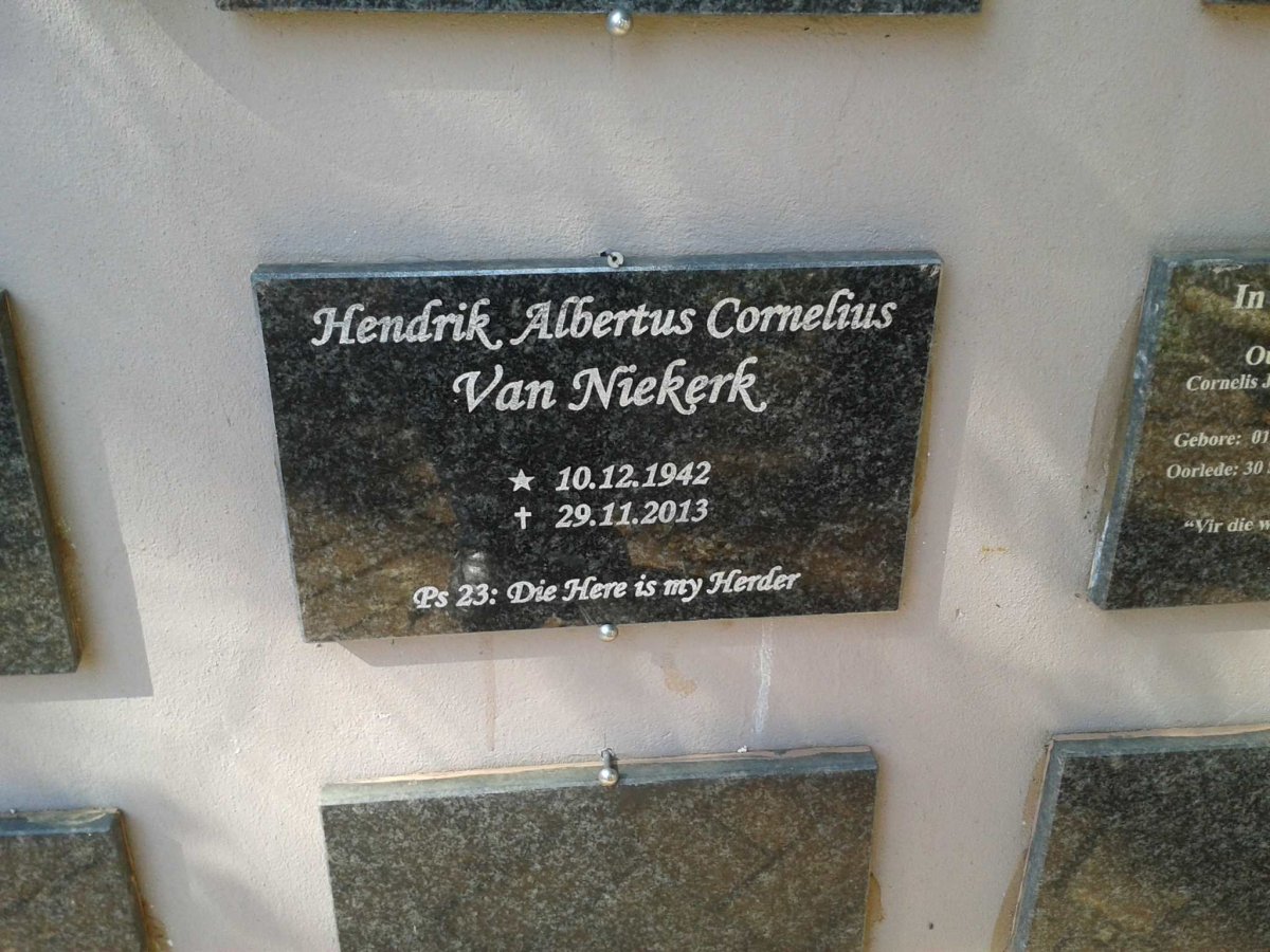 NIEKERK Hendrik Albertus Cornelius, van 1942-2013