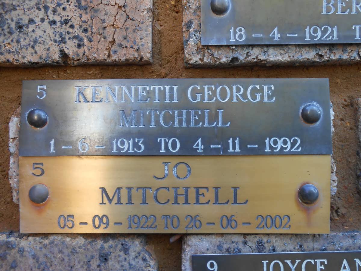 MITCHELL Kenneth George 1913-1992 &amp; Jo 1922-2002