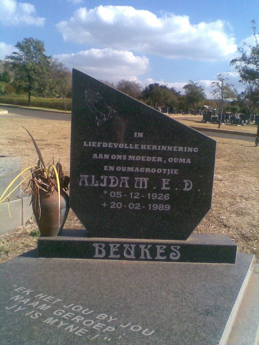 BEUKES  Alida M.E.D. 1926-1989