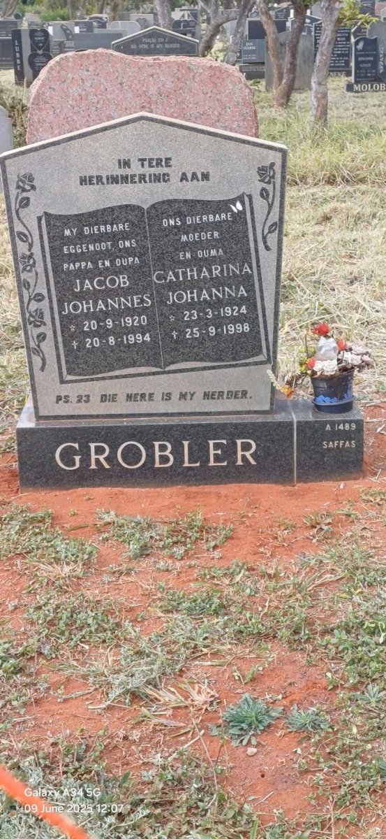 GROBLER Jacob Johannes 1920-1994 & Catharina Johanna 1924-1998