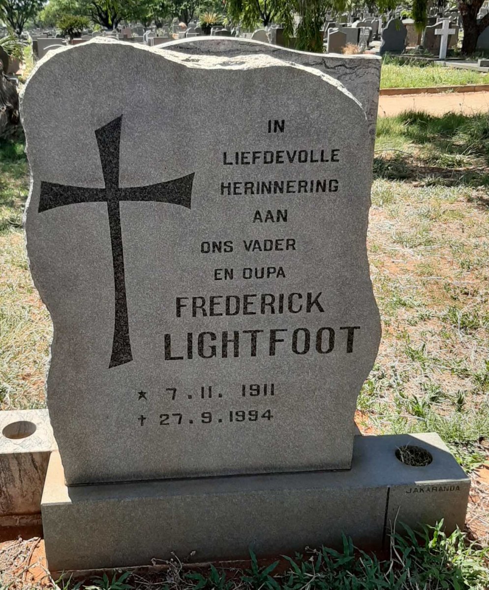 LIGHTFOOT Frederick 1911-1994