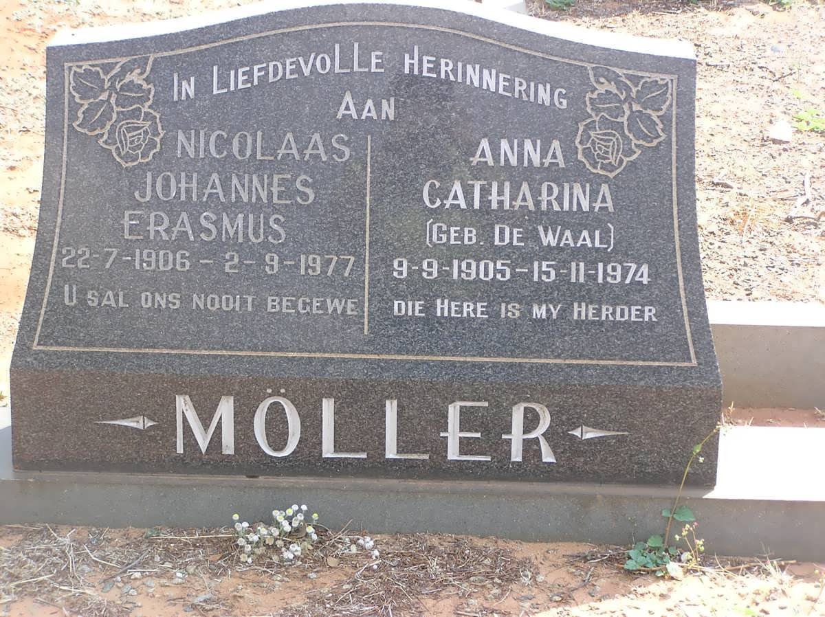 MÖLLER Nicolaas Johannes Erasmus 1906-1977 &amp; Anna Catharina DE WAAL 1905-1974