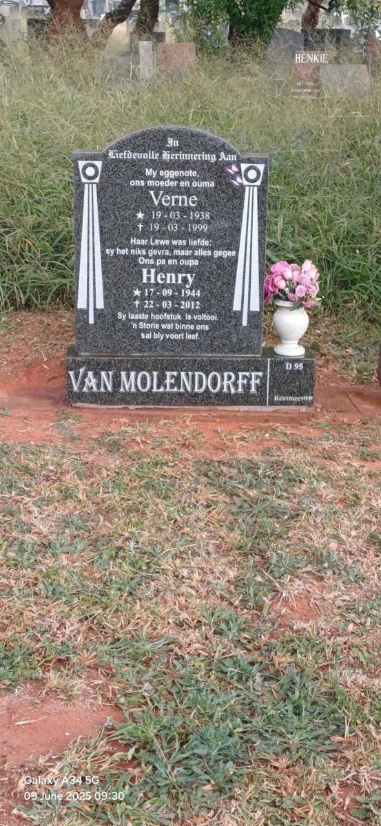 MOLENDORFF Henry, van 1944-2012 & Verne 1938-1999