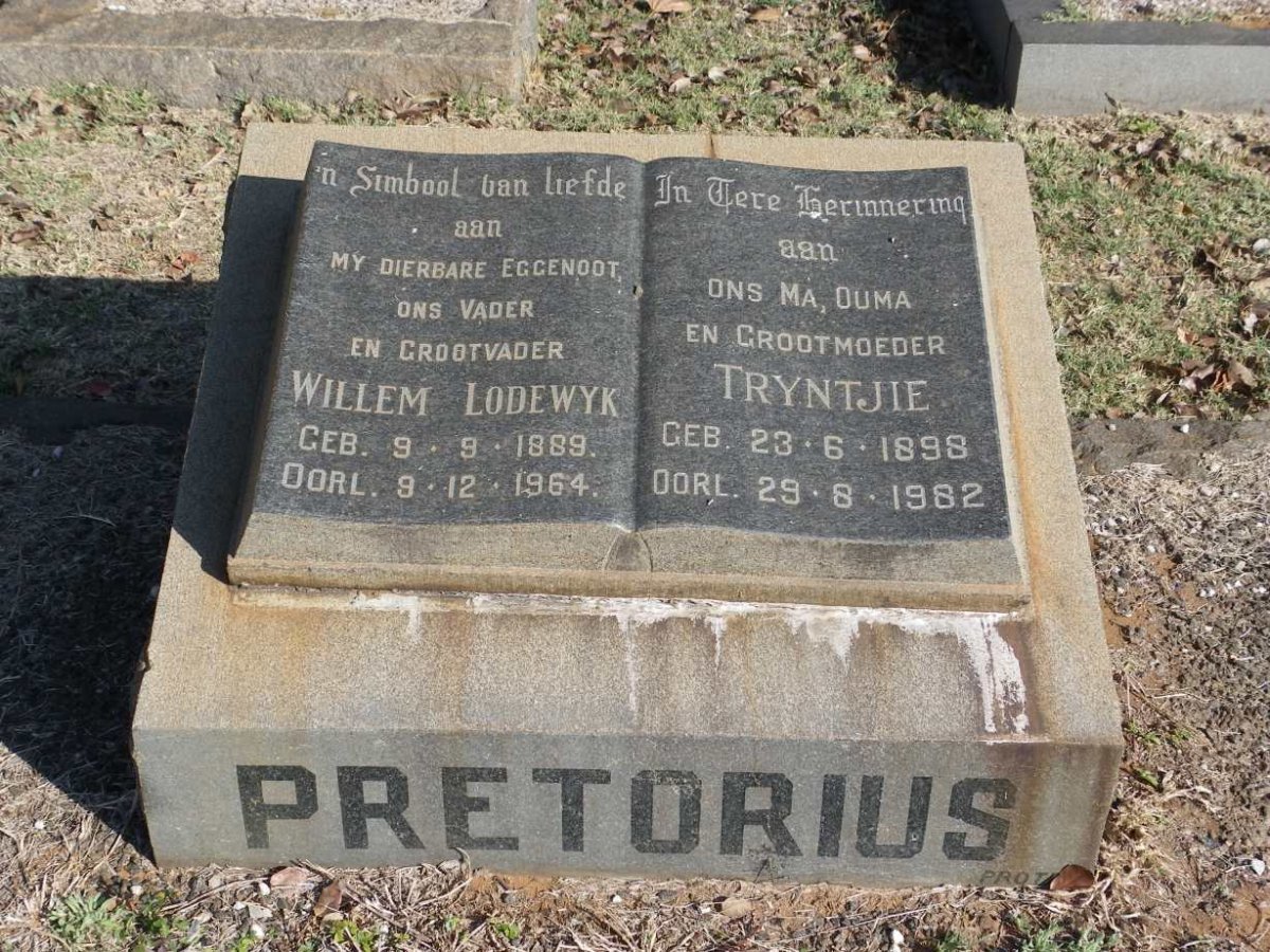 PRETORIUS Willem Lodewyk 1889-1964 &amp; Tryntjie 1898-1982