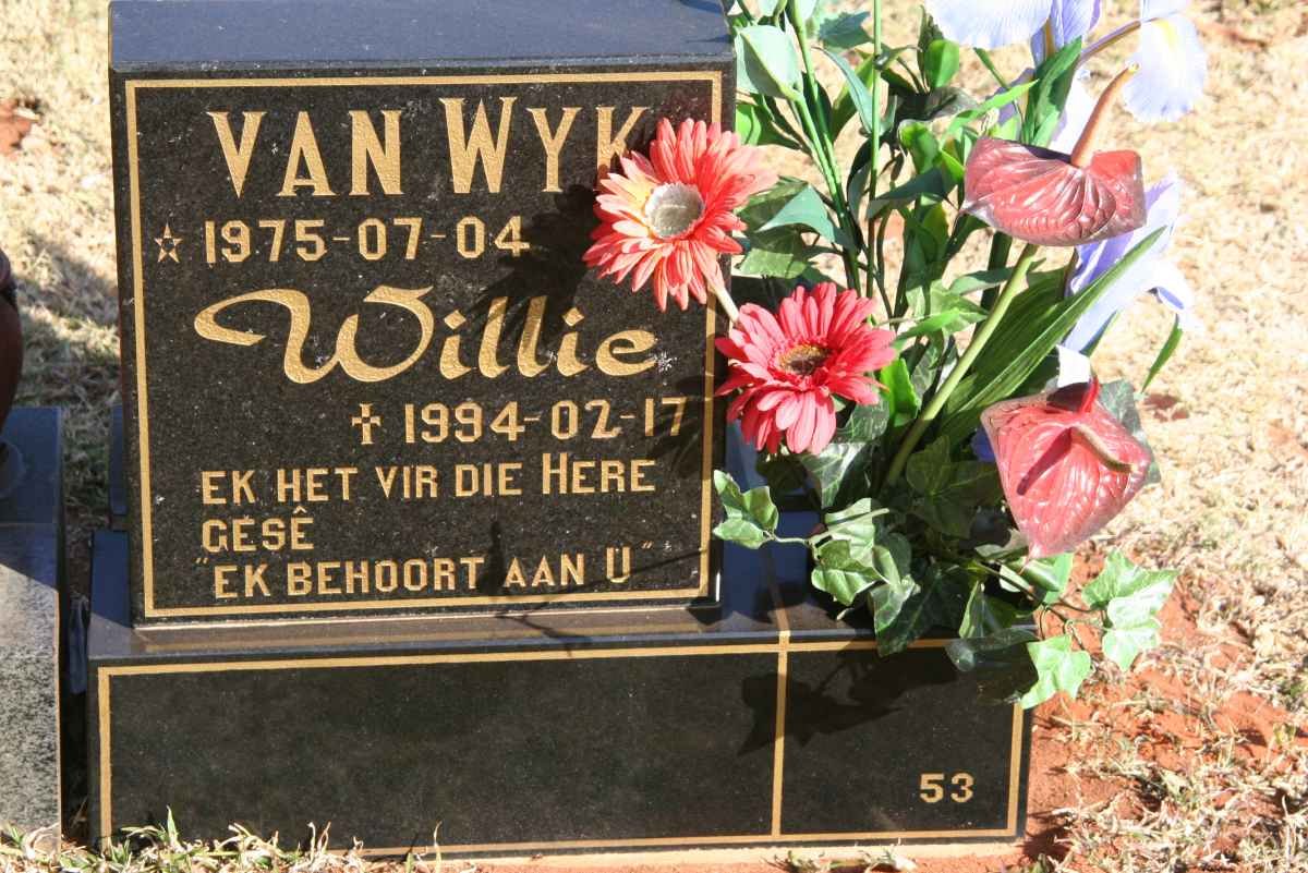 WYK Willie, van 1975-1994