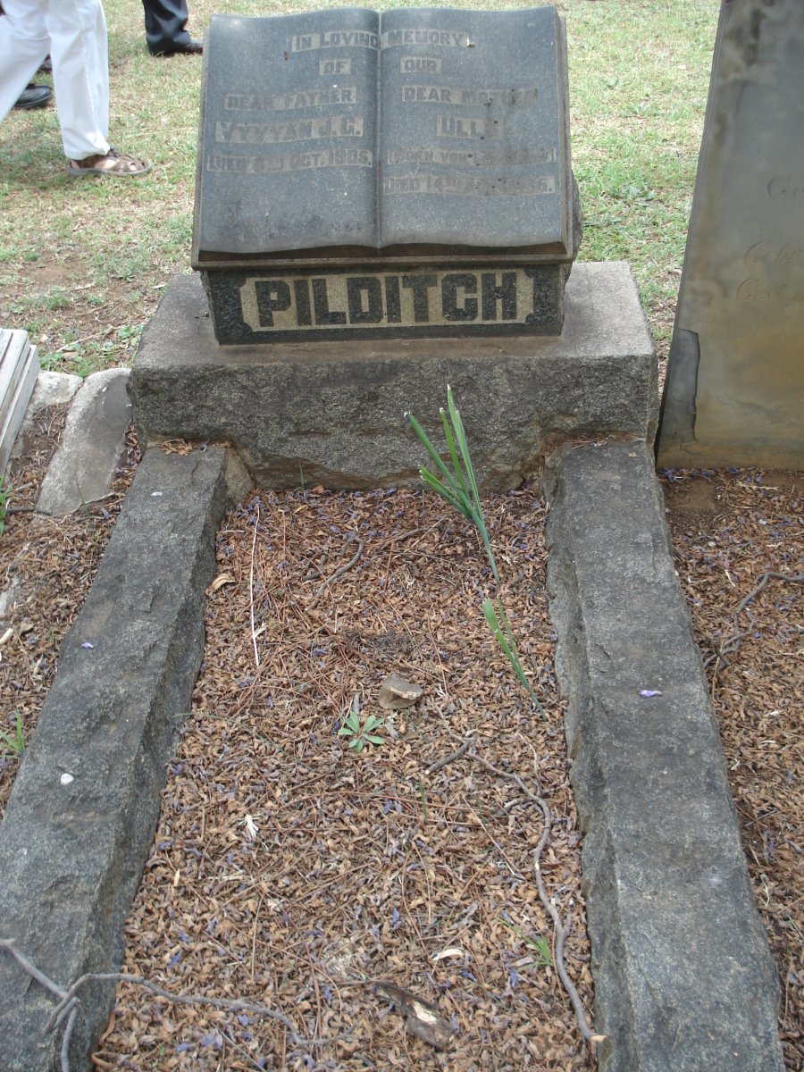 PILDITCH Vyvyan John Gough -1905 &amp; Ulla VAN LEVETZEN -1935
