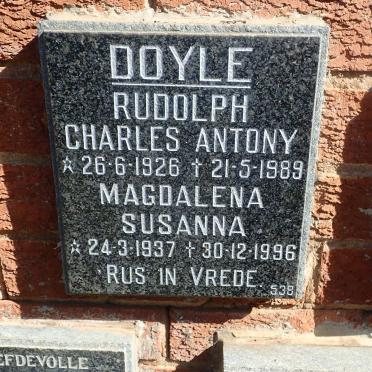 DOYLE Rudolph Charles Antony 1926-1989 &amp; Magdalena Susanna 1937-1996