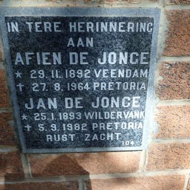 JONGE Jan, de 1893-1982 &amp; Afien 1892-1964