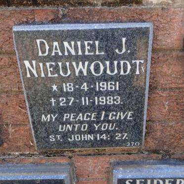 NIEUWOUDT Daniel J. 1961-1983