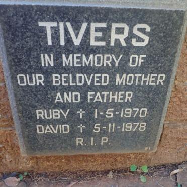 TIVERS David -1978 &amp; Ruby -1970