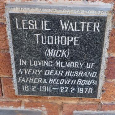 TUDHOPE Leslie Walter 1911-1970
