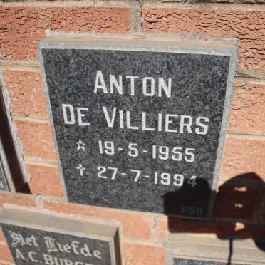 VILLIERS Anton, de 1955-1994